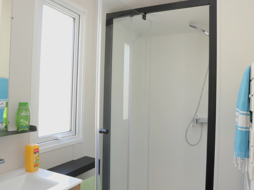 Camping-Paradis-en-Baie-de-Somme-Le-Val-de-Trie-Camping-avec-piscine-et-animations-4-etoiles-en-Picardie-Location-standing-1 (5) Cottage Standing