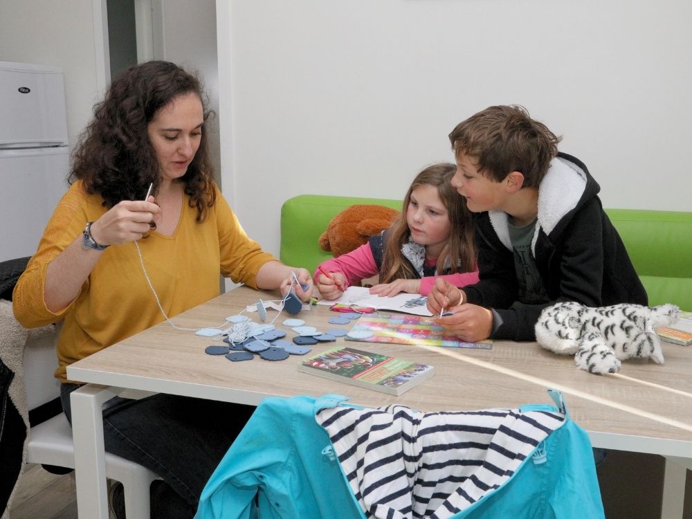 Camping-Paradis-in-Somme-Bay-Le-Val-de-Trie-Campsite-with-Pool-and-Activities-4-Star-in-Picardy-Cosy-Comfort-Plus-Rental-2 Cottage cosy confort+