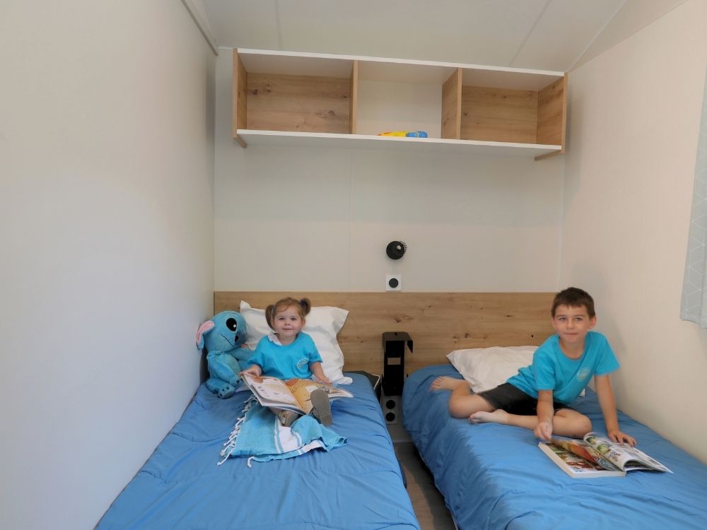 Camping-Paradis-in-Somme-Bay-Le-Val-de-Trie-Campsite-with-Pool-and-Activities-4-Star-in-Picardy-Standing-Rental-4 Cottage Standing