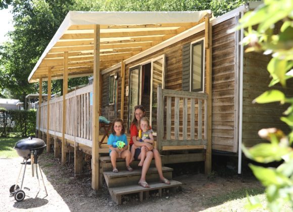 Camping avec piscine couverte et chauffée en Baie de Somme - Camping Paradis Le Val de Trie 4 étoiles - Location de mobil-home à Saint-Valery-sur-Somme